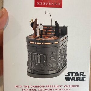 Hallmark Keepsake Ornament Star Wars Return of the Jedi Carbon Freezing Chamber
